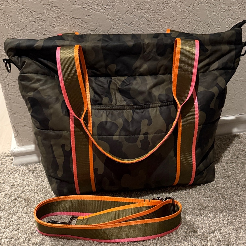 Haute Shore Jaime Catch Tote